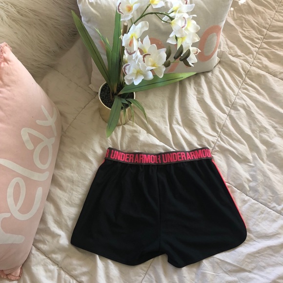 SOLD Under Armour Shorts - Picture 5 of 6